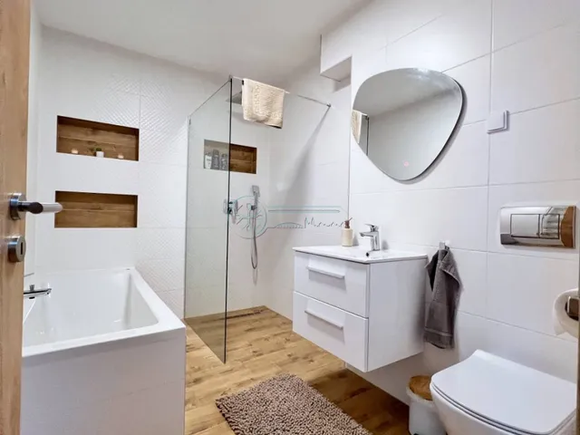 Eladó lakás Szeged 62 nm