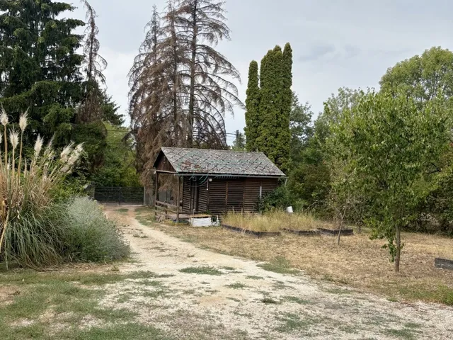 Eladó telek Budakeszi 715 nm
