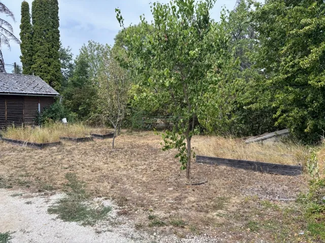 Eladó telek Budakeszi 715 nm