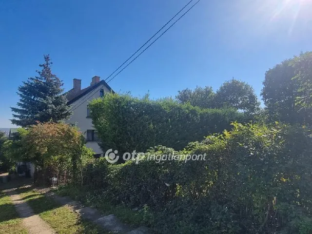 Eladó ház Budapest III. kerület, Táborhegy 154 nm