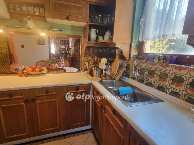 Eladó ház Budapest III. kerület, Táborhegy 154 nm