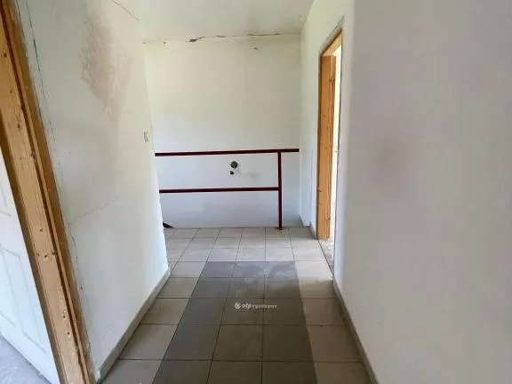 Eladó ház Budapest XVI. kerület, Árpádföld 276 nm