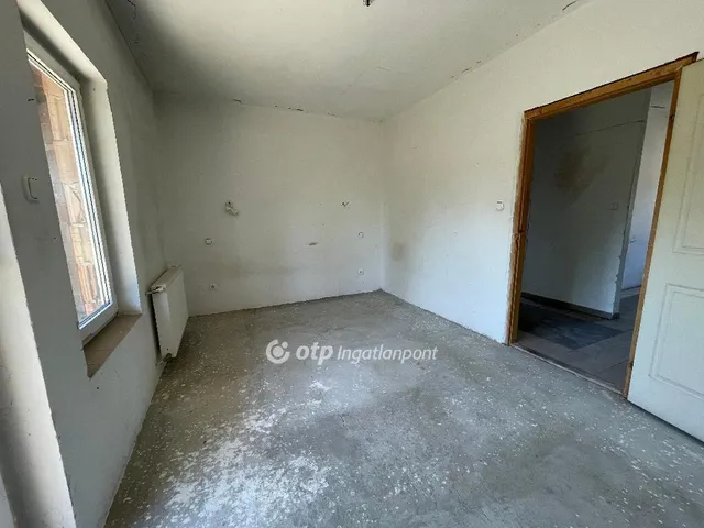 Eladó ház Budapest XVI. kerület, Árpádföld 276 nm