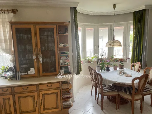 Eladó lakás Budapest XVII. kerület, Rákoscsaba 147 nm