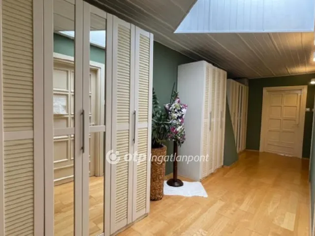 Eladó lakás Budapest XIV. kerület, Zugló 275 nm