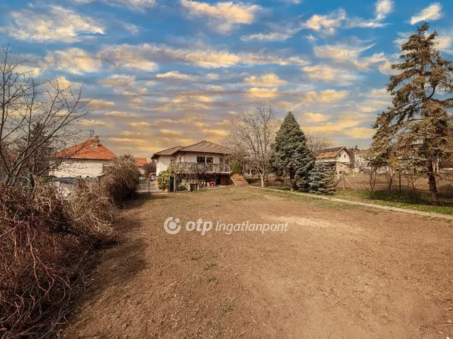 Eladó ház Csömör 309 nm