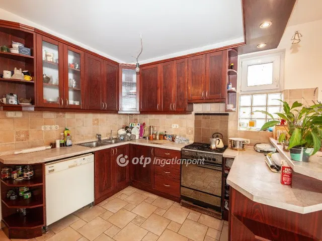 Eladó ház Csömör 309 nm