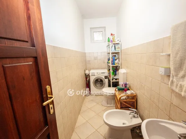 Eladó ház Csömör 309 nm