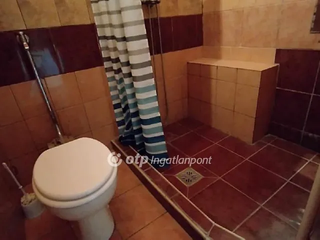 Eladó lakás Budapest VI. kerület 97 nm