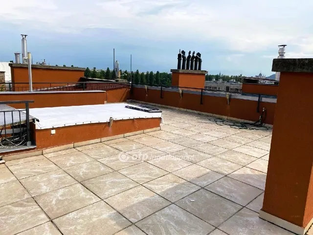 Eladó lakás Budapest III. kerület 174 nm