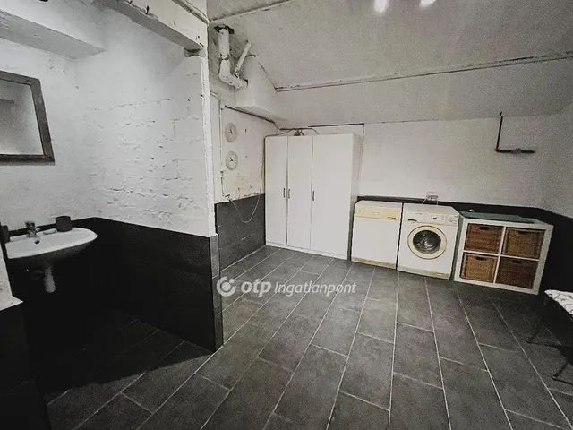 Eladó lakás Budapest VIII. kerület 117 nm