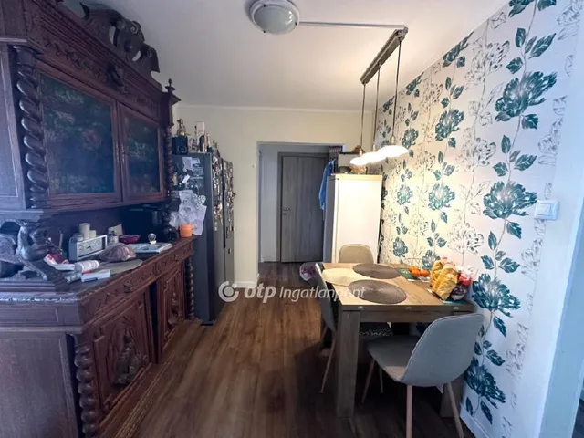 Eladó lakás Budapest IV. kerület 71 nm