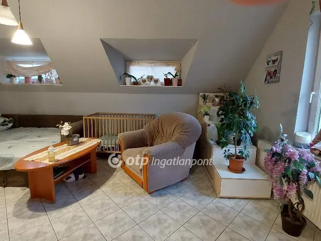 Eladó ház Veresegyház 246 nm