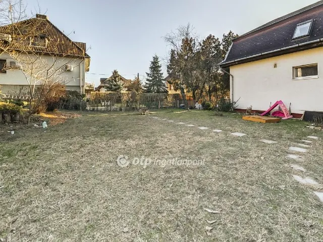 Eladó lakás Budapest XVI. kerület, Árpádföld 138 nm
