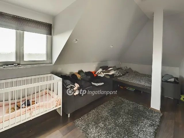 Eladó lakás Budapest XVI. kerület, Árpádföld 138 nm