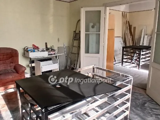 Eladó lakás Budapest XVI. kerület, Rákosszentmihály 110 nm
