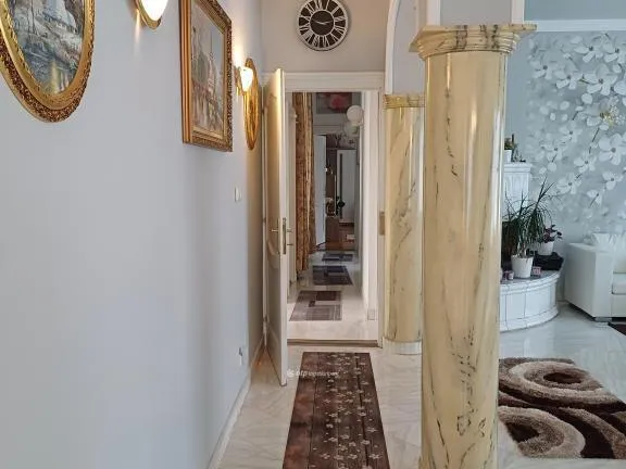 Eladó ház Budapest XVI. kerület, Árpádföld 460 nm
