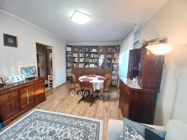 Eladó lakás Budapest XV. kerület, Újpalota 70 nm
