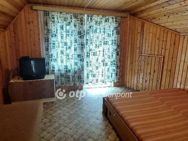 Eladó üdülő és hétvégi ház Siófok, Sóstó 81 nm