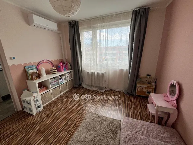 Eladó lakás Budapest XV. kerület 73 nm