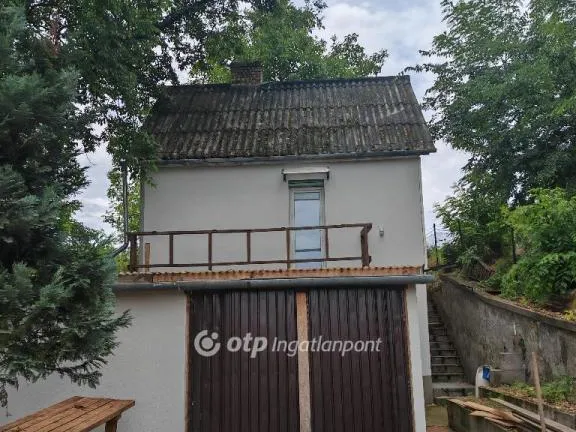 Eladó ház Adony 30 nm