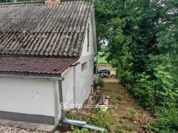 Eladó ház Adony 30 nm