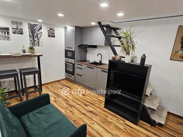 Eladó lakás Budapest VII. kerület 10 nm