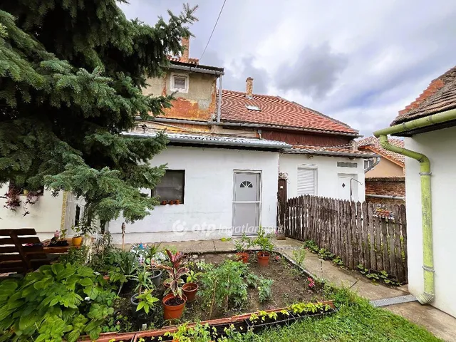 Eladó ház Budapest IV. kerület, Újpest 94 nm