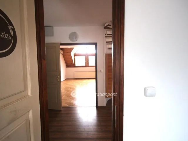 Eladó ház Budapest XIV. kerület, Herminamező 330 nm