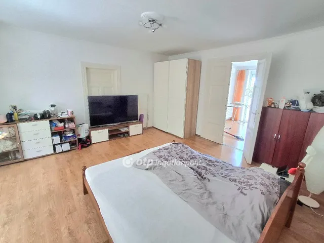 Eladó ház Budapest XVI. kerület, Sashalom 270 nm