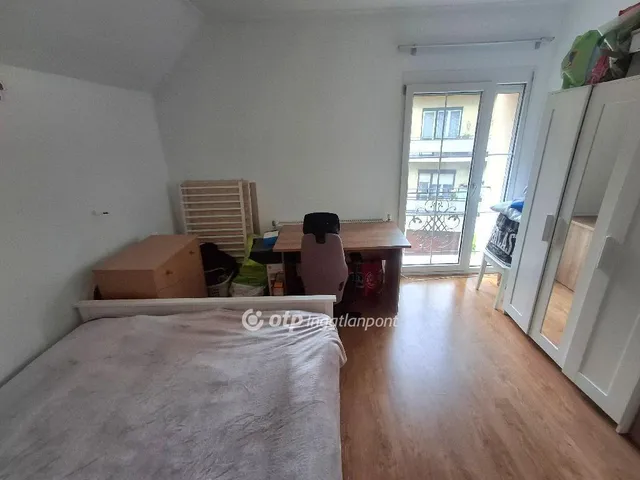 Eladó ház Budapest XVI. kerület, Sashalom 270 nm