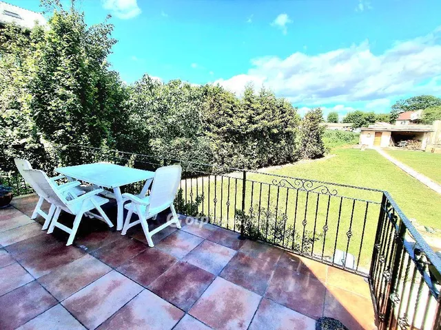 Eladó ház Budapest XVI. kerület, Sashalom 270 nm