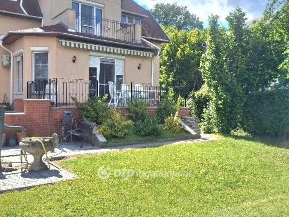 Eladó ház Budapest XVI. kerület, Sashalom 270 nm