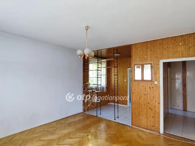 Eladó lakás Budapest III. kerület 52 nm