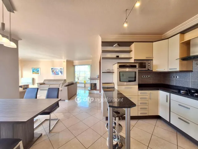 Eladó üdülő és hétvégi ház Szentendre, Pismány 295 nm