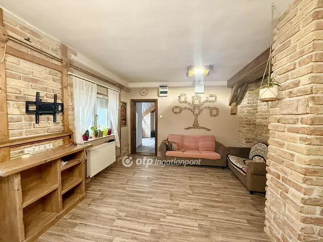 Eladó ház Isaszeg 161 nm