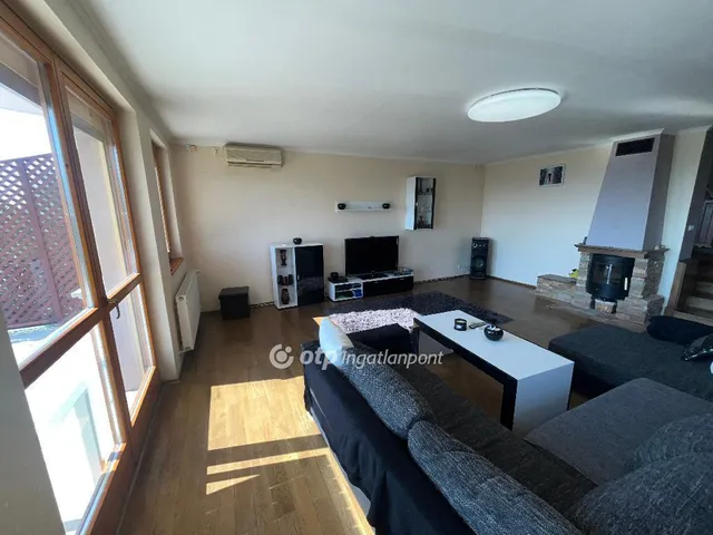 Eladó ház Csömör 310 nm