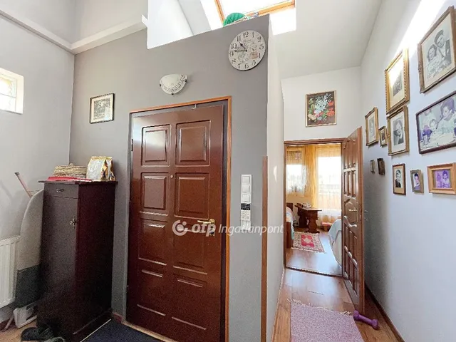 Eladó ház Budapest XV. kerület 180 nm