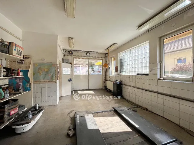Eladó ház Budapest XV. kerület 180 nm