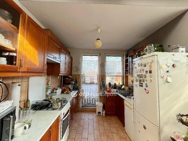 Eladó ház Budapest XV. kerület 180 nm