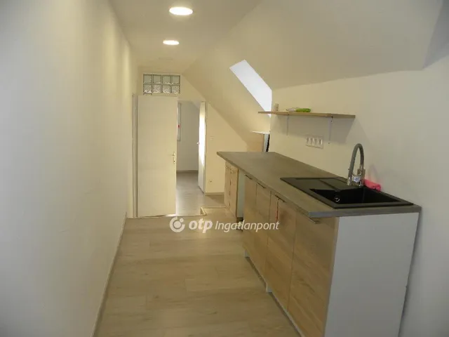 Eladó lakás Budapest XVI. kerület, Rákosszentmihály 50 nm