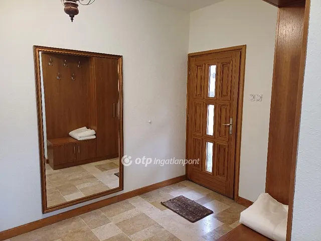 Eladó ház Budapest XVI. kerület, Sashalom 235 nm