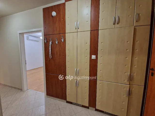 Eladó lakás Budapest IV. kerület, Káposztásmegyer 55 nm