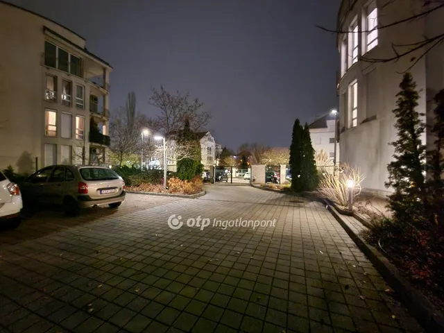 Eladó lakás Budapest IV. kerület, Káposztásmegyer 55 nm