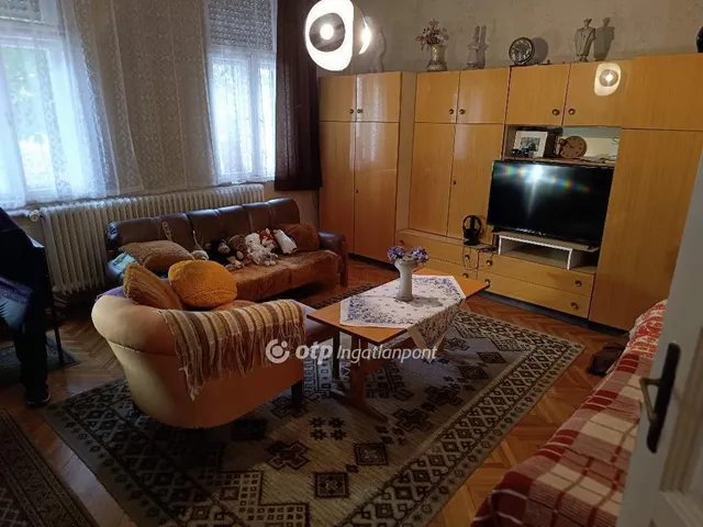 Eladó ház Budapest XV. kerület, Rákospalota 136 nm