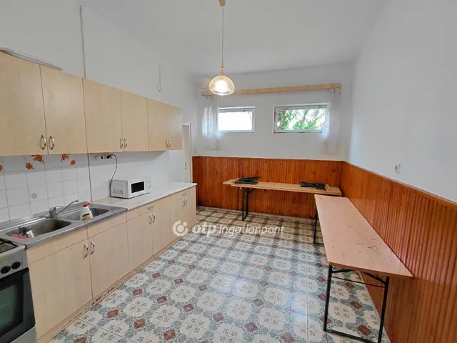 Eladó ház Hatvan 187 nm