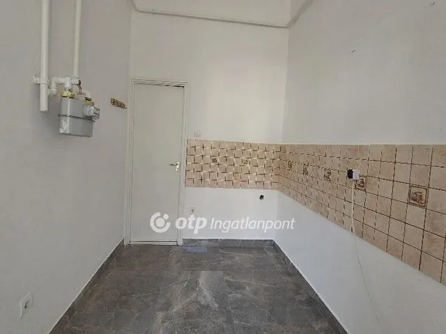 Eladó lakás Budapest X. kerület, Óhegy 30 nm