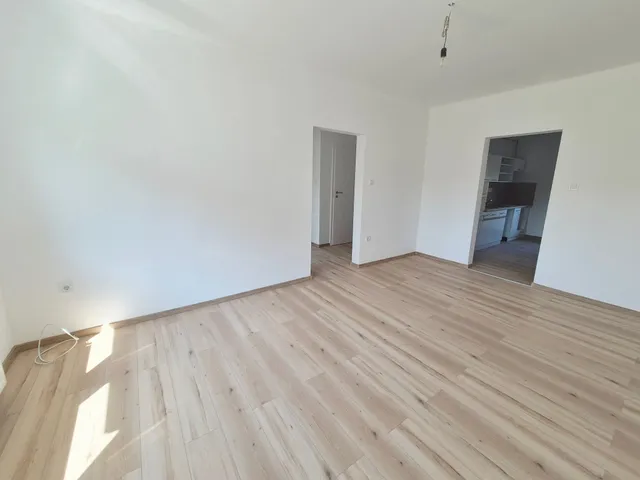 Eladó lakás Keszthely, Hévízi út 1/B 67 nm