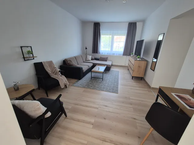 Eladó lakás Keszthely, Hévízi út 1/B 70 nm