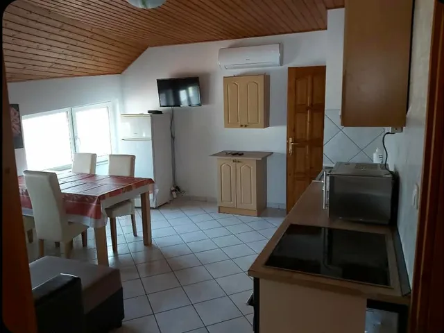 Eladó nyaraló Gyenesdiás 300 nm